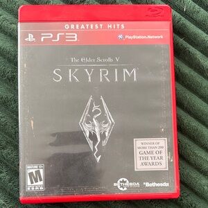 The Elder Scrolls V: Skyrim - PS3 (Red)